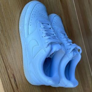 NIKE Sneakers 8.5